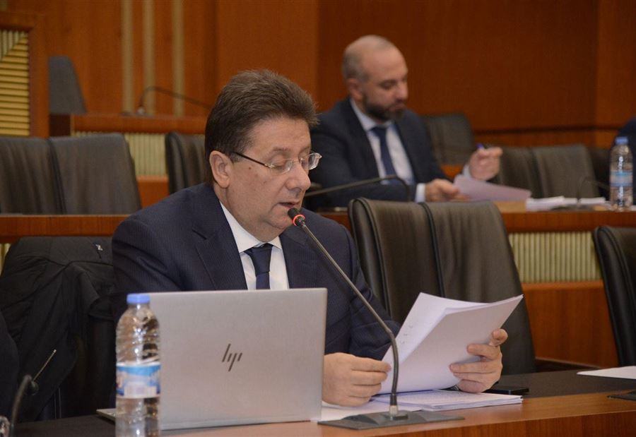 جلستان يوميّاً... اعتمادات الطبابة على طاولة 