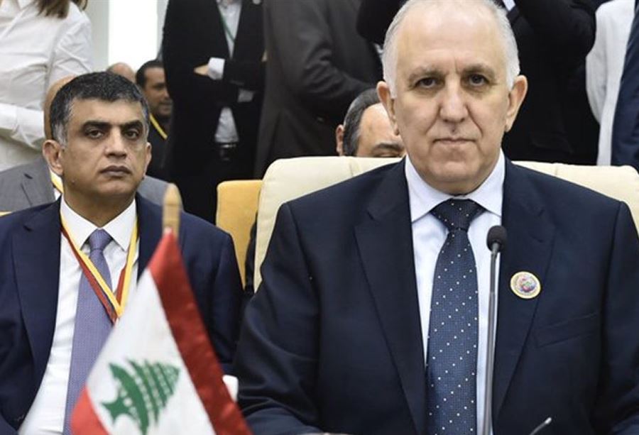 فهمي يسمح للسيارات العمومية بالعمل في هذين اليومين