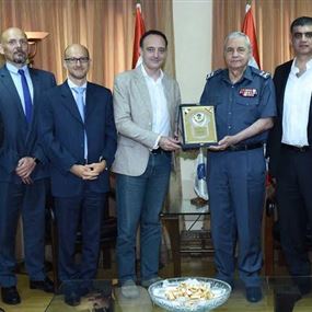 بصبوص التقى وفدا من مفرزة البحث والتدخل في باريس