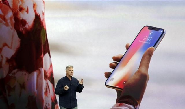 مفاجأة صادمة.. سعر خيالي لإصلاح شاشة آيفون X