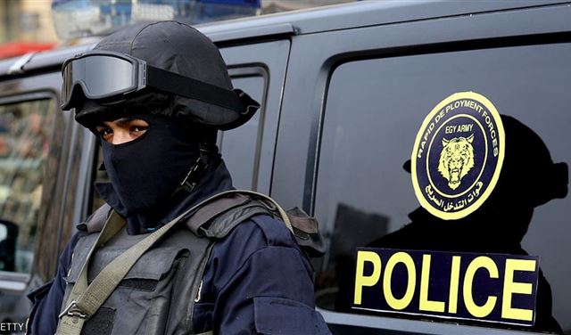 مصر.. الأمن يجهض هجوما إرهابيا ويصفي مسلحين مصر.. الأمن يجهض هجوما إرهابيا ويصفي مسلحين