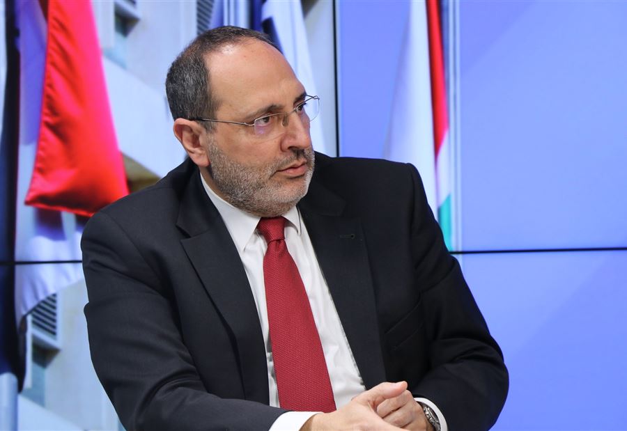 هل إستشار نعيم عون عمّه الرئيس قبل الترشح في بعبدا؟