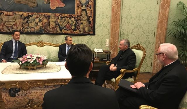 باسيل يشدد على الوقوف الى جانب الحريري حتى النهاية باسيل يشدد على الوقوف الى جانب الحريري حتى النهاية