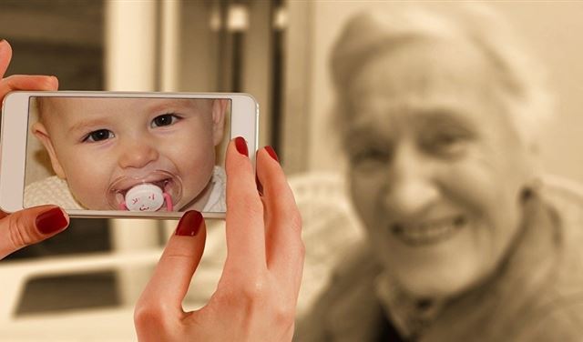 قرر الزواج منها بسبب صوتها.. فكانت الصدمة قرر الزواج منها بسبب صوتها.. فكانت الصدمة