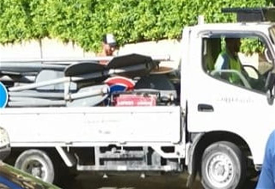 بالصور: هذا مصير لوحات السير الملتصقة ببعضها في بيروت!