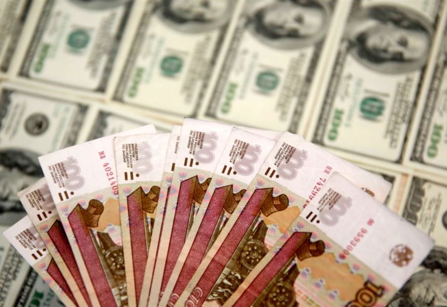 روسيا تحاول فرض الروبل... وأوكرنيا تتّهمها بـ"الاحتلال"!