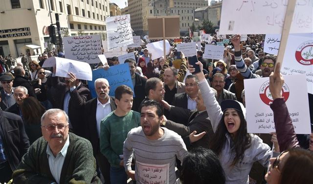 ذريعة الإخلال بالتوازن تؤخر تعيين أساتذة ثانويين فائزين