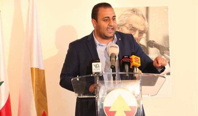 وكأن.. "ما في غير سيمون بالحزب"