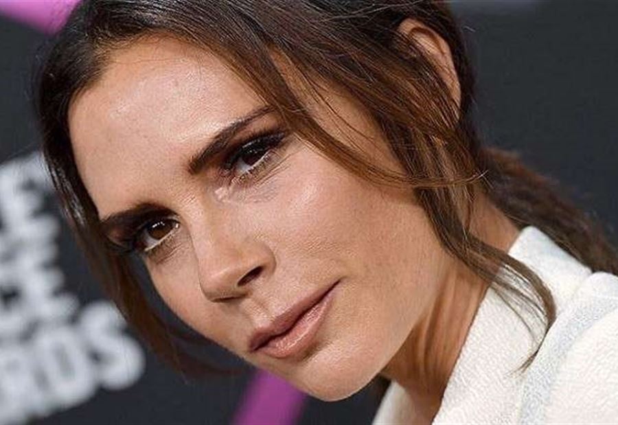 فيكتوريا بيكهام تستخدم مستحضرات تجميل مصنوعة من جسدها!