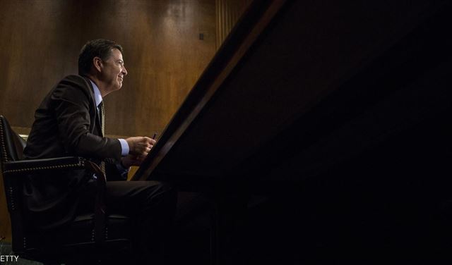 كومي أمام الشيوخ الأميركي في شهادة علنية كومي أمام الشيوخ الأميركي في شهادة علنية