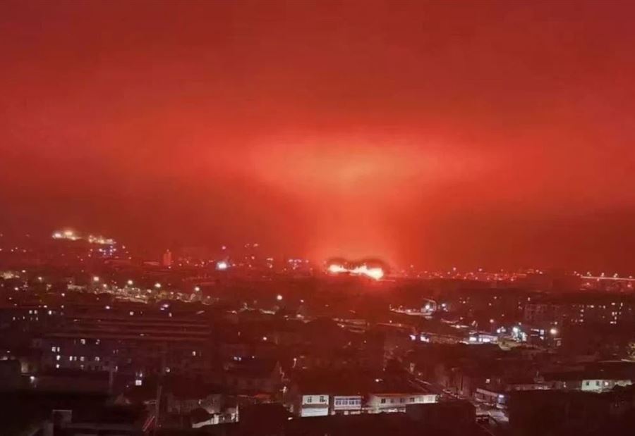 "السماء الحمراء".. ظاهرة تثير الرعب في الصين!