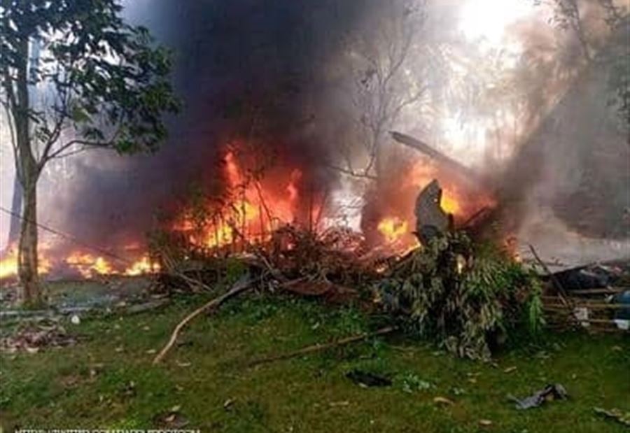 أرادوا القفز من الطائرة فتحطمت بهم... كارثة جوية في السويد