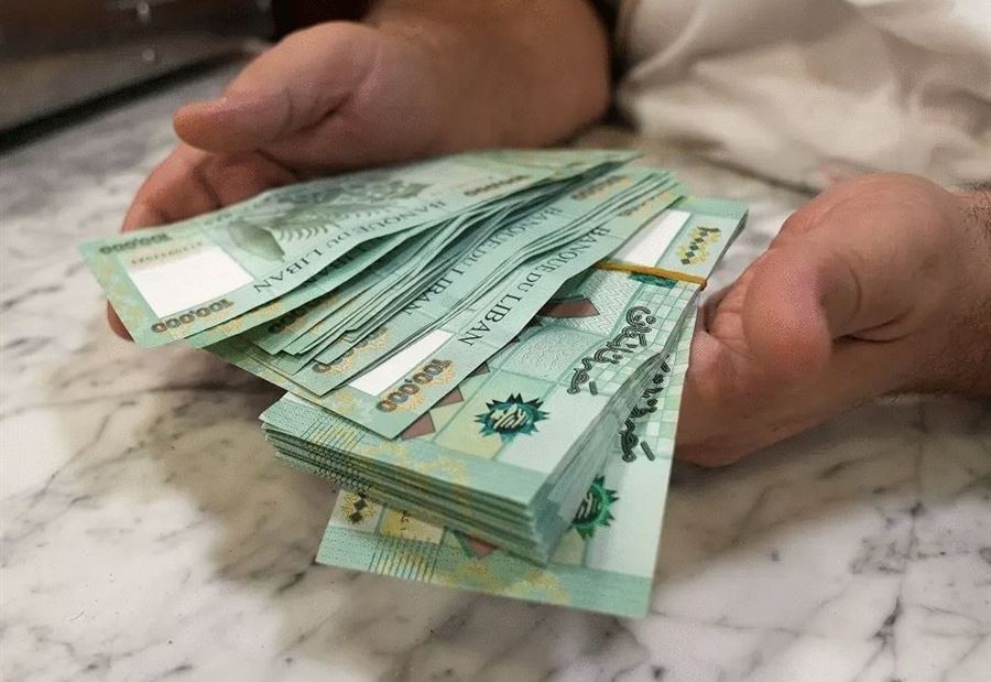 "رشوةٌ موصوفة"... وما خُفِيَ أعظم!
