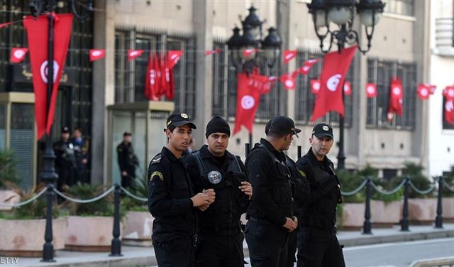 تونس تمدد حالة الطوارئ أربعة أشهر