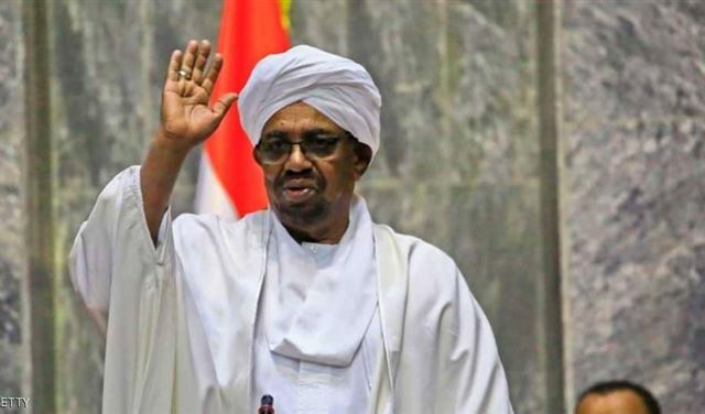 البشير يأمر بإطلاق جميع المعتقلين السياسيين بالسودان