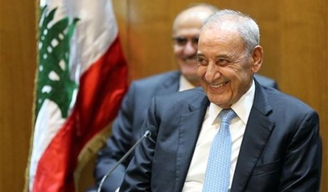 لماذا لا يحرجهم!