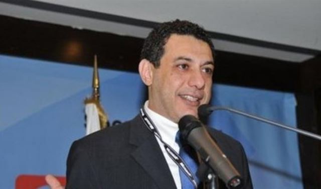 بعد صعوبات نزار زكا اتصل بالحريري.. وهذه تفاصيل المكالمة