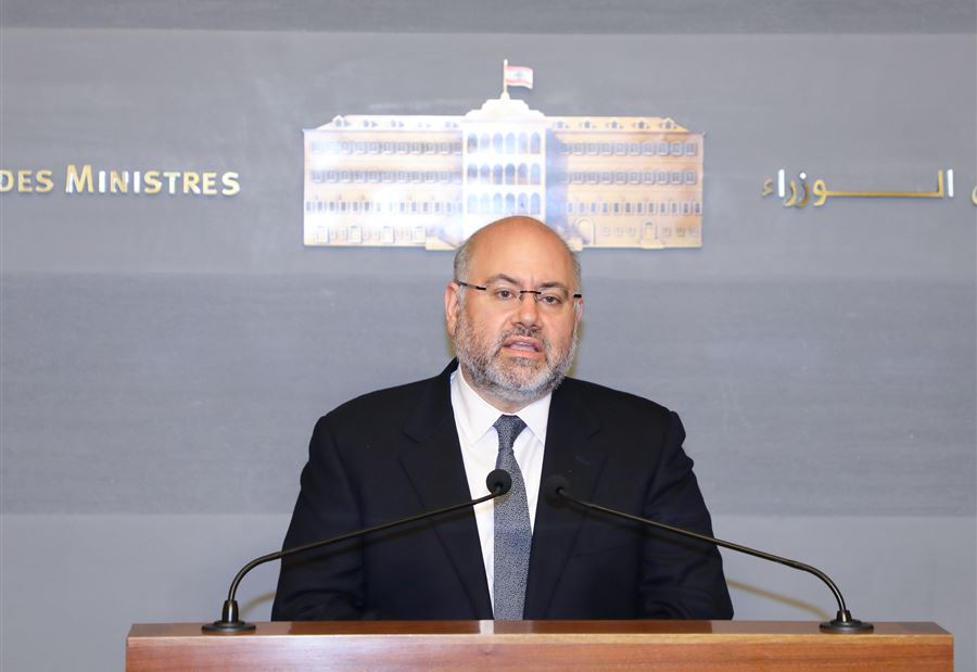 الابيض يسأل: هل يجب أن تكون المساعدات مشروطة؟