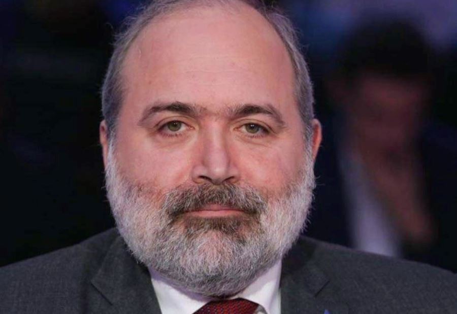 "بلا إحتكارات لحدا"... ألفرد رياشي ينتقد اللواء عباس ابراهيم! 