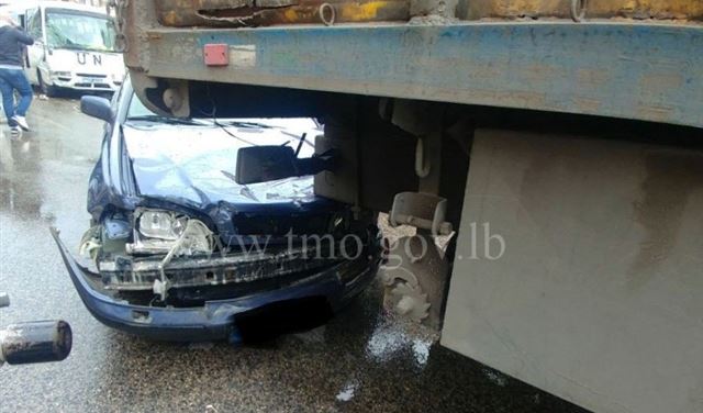 وفاة شخص في  حادث مروّع على طريق المطار!