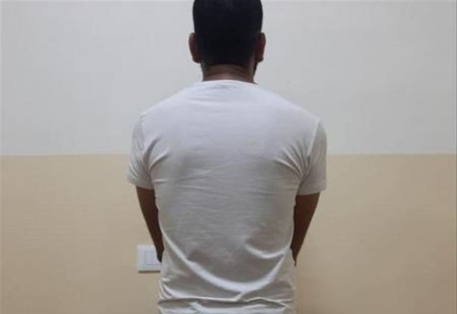 خزّن 4800 حبة كبتاغون في منزله... و"المعلومات" تكشف هويته!