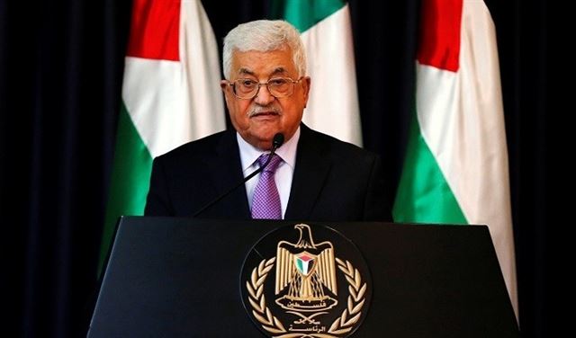 عباس يمنح ممثل روسيا وسام نجمة القدس