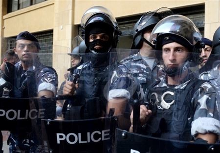 توقيف معتدٍ على محامين في بيروت