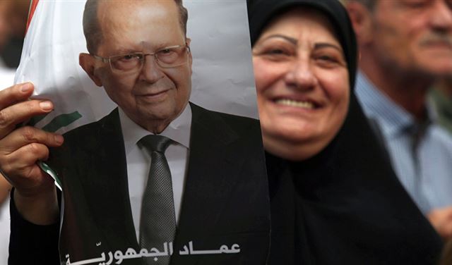 عون في حارة حريك عون في حارة حريك