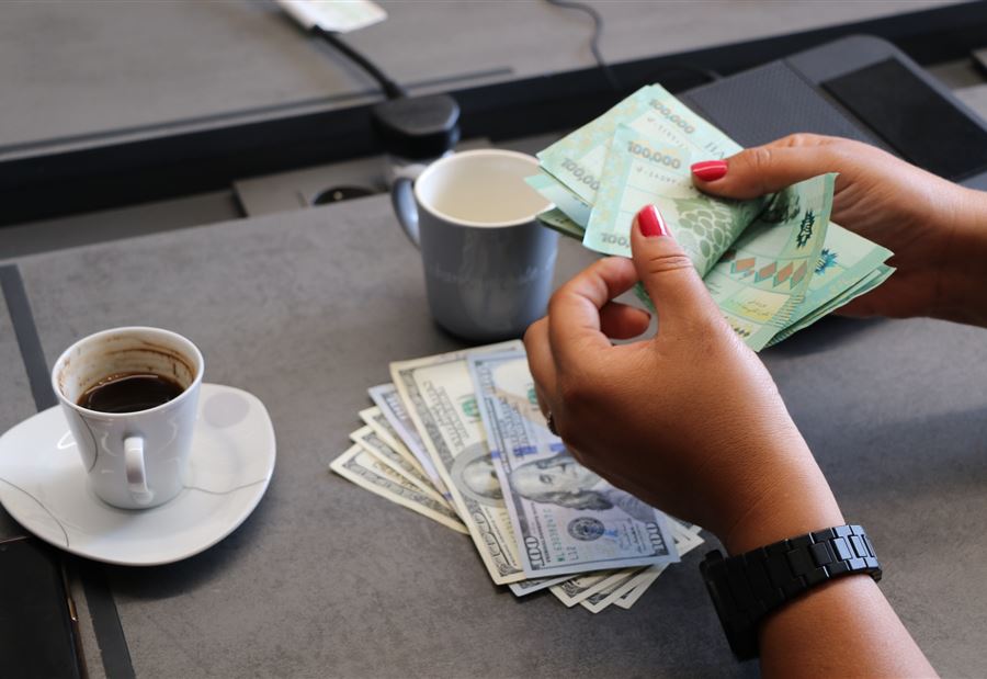 كيف أقفل سعر دولار السوق السوداء مساء اليوم؟ كيف أقفل سعر دولار السوق السوداء مساء اليوم؟