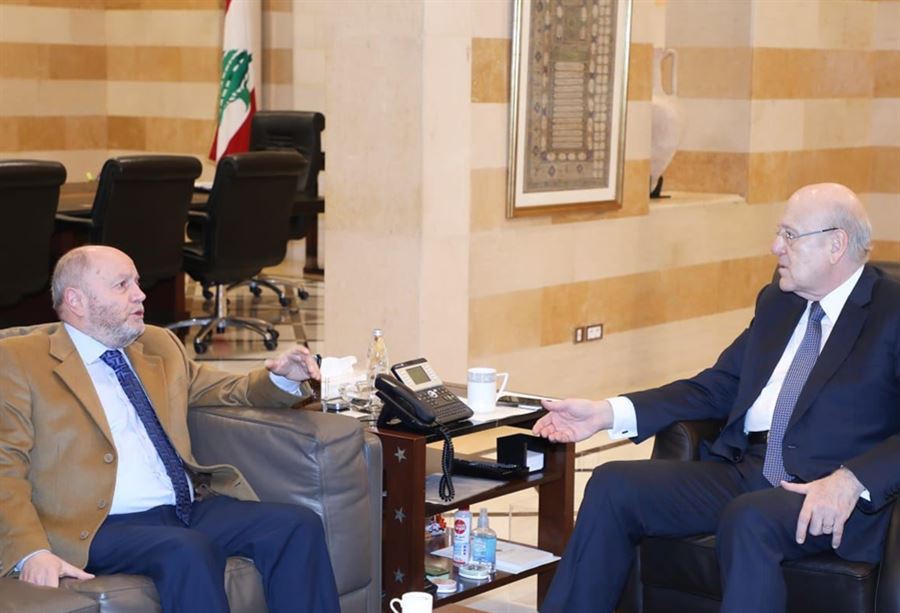 الأسمر من السراي: نتجه لأن تكون الرواتب مرتبطة بتطور سعر الدولار