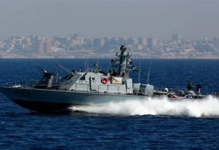 زورقان حربيان اسرائيليان خرقا المياه الإقليمية  زورقان حربيان اسرائيليان خرقا المياه الإقليمية