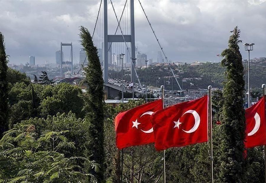 بالفيديو... القبض على 42 مهرّب في تركيا