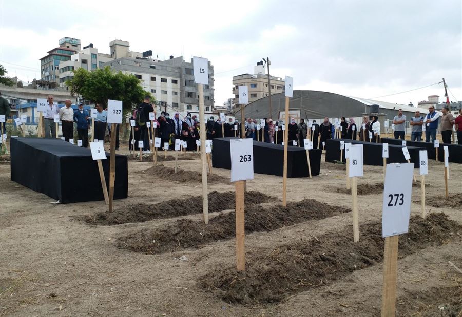 "تجريف ونبش القبور"... إسرائيل تسرق جثامين الأموات في غزة!