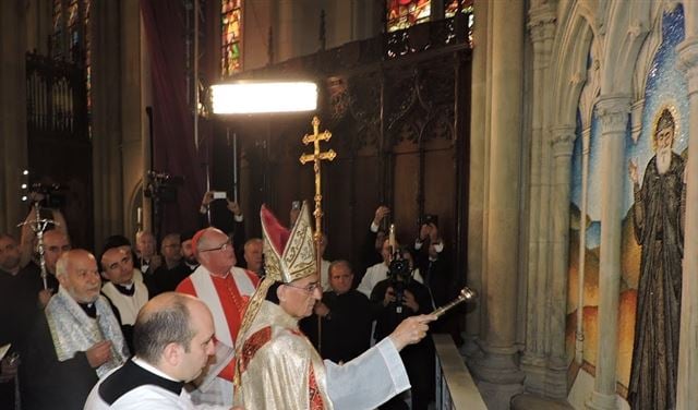 الراعي: القديس شربل يسطع نجمًا لبنانيًّا مارونيًّا مسيحيًّا