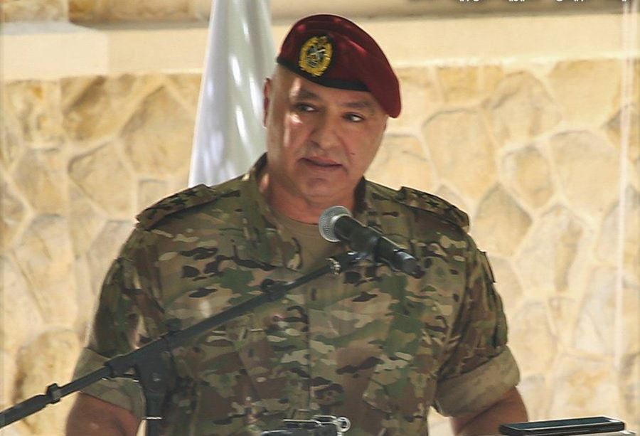 قائد الجيش: يريدون "تطويقنا"!
