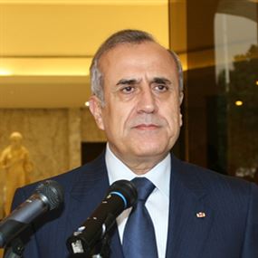 سليمان: ضرر "حزب الله" على لبنان كبير