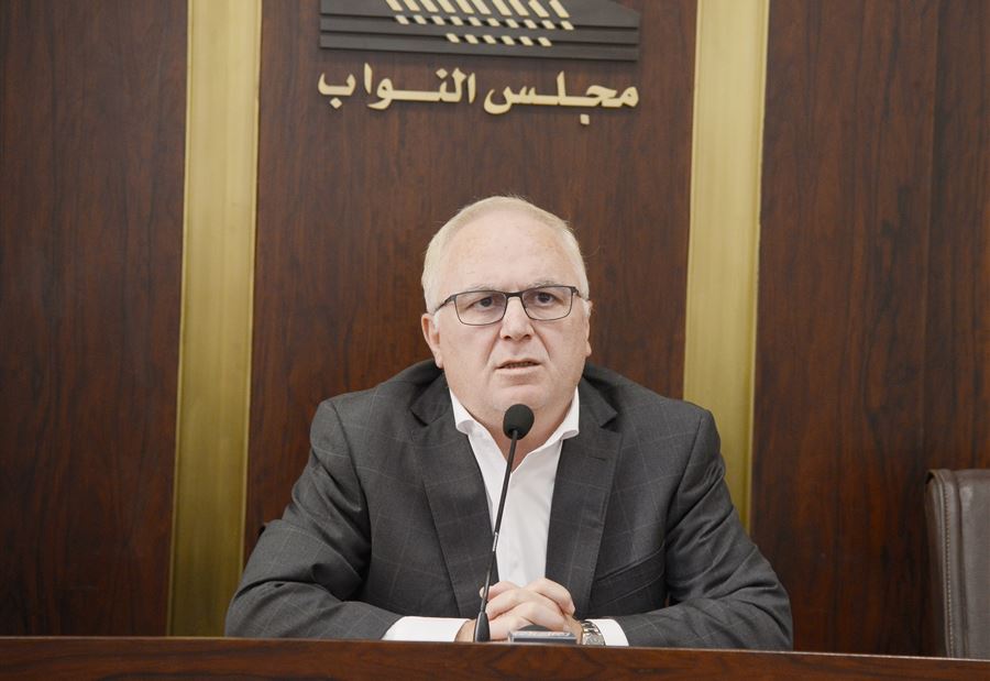 "بين فرنجيّة وأزعور"... ضاهر: سأقترع بورقة بيضاء!