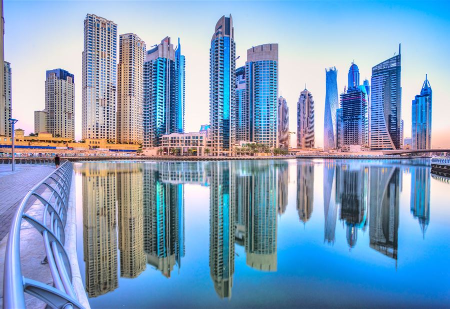 مبادرة لافتة... بنوك إماراتية تساند عملاءها