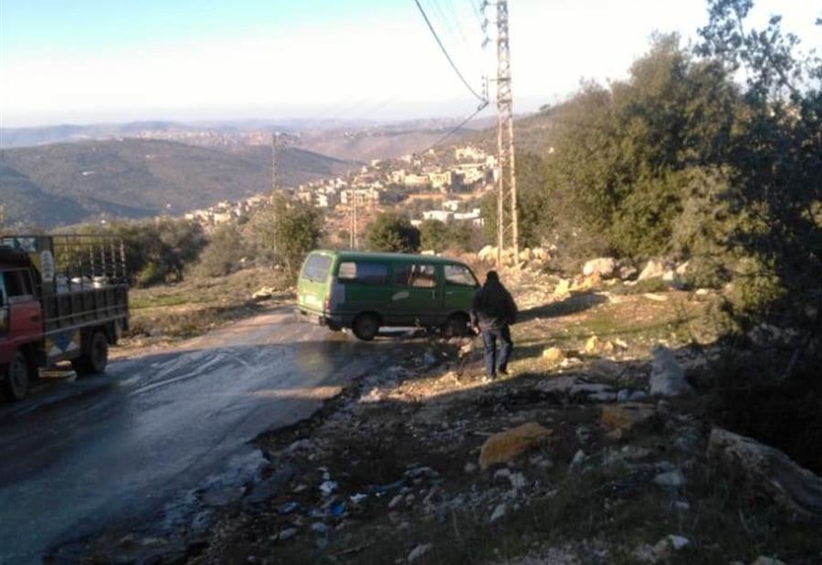 بالصور: الجليد يعزل قرى في الضنية وحاصبيا