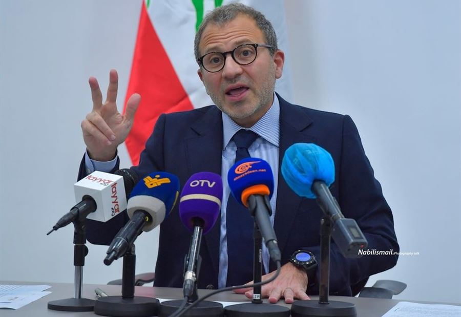 باسيل فَاوض وميقاتي أسقط التسوية... عون لـ مشلب: "ناقصنا صوت شيعي"
