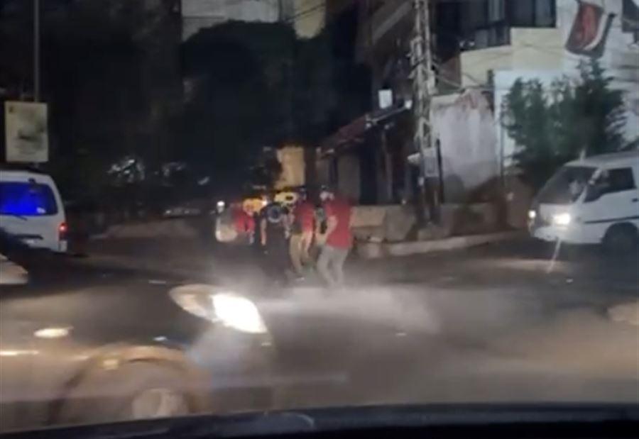 حالة من الهلع في الليلكي بعد تهديد إسرائيلي بقصف مبانٍ محددة (فيديو) حالة من الهلع في الليلكي بعد تهديد إسرائيلي بقصف مبانٍ محددة (فيديو)