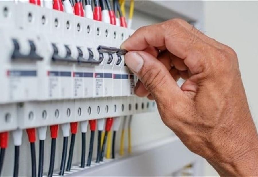 "تسعيرة المولدات" تحترق بنار السجال بين ميقاتي و"التيار"؟!