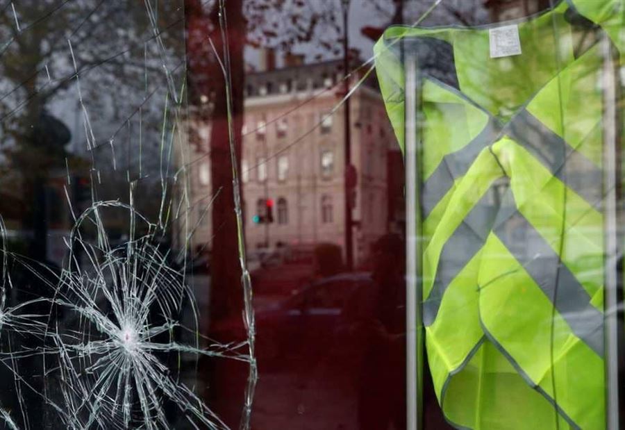 سترات فرنسا الصفراء: لا تفاوض على الفتات سترات فرنسا الصفراء: لا تفاوض على الفتات