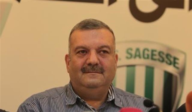 غالب يعلن عن سببب تردد مجموعة صحناوي بدعم نادي الحكمة غالب يعلن عن سببب تردد مجموعة صحناوي بدعم نادي الحكمة