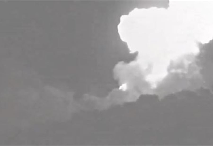 الجيش الإسرائيلي "يزعم" استهداف مبنى عسكري بداخله عناصر من حزب الله (فيديو)