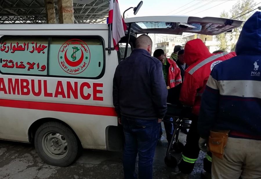 بالصورة: أصيب اثر سقوطه عن حائط دعم قيد الإنشاء  بالصورة: أصيب اثر سقوطه عن حائط دعم قيد الإنشاء