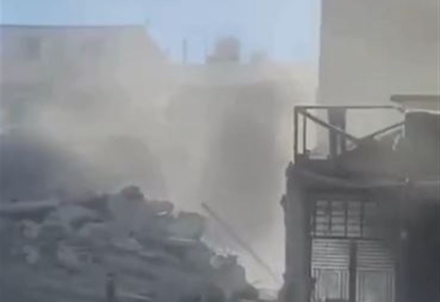 قصفٌ ودمار... مشاهدٌ بعد الغارات الإسرائيلية على صور قصفٌ ودمار... مشاهدٌ بعد الغارات الإسرائيلية على صور
