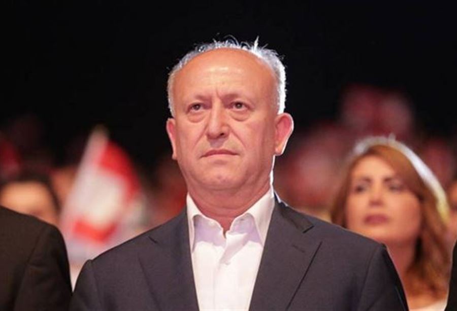 شحّ بمادتَي البنزين والمازوت... ريفي يُغرّد عن "غرف سوداء"