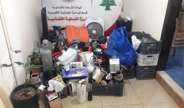 ضبط  560 حبة كبتاغون ومسروقات في مشاريع القاع ضبط  560 حبة كبتاغون ومسروقات في مشاريع القاع