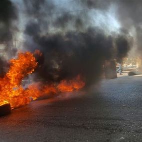 قطع طريق برقايل احتجاجا على انقطاع الكهرباء